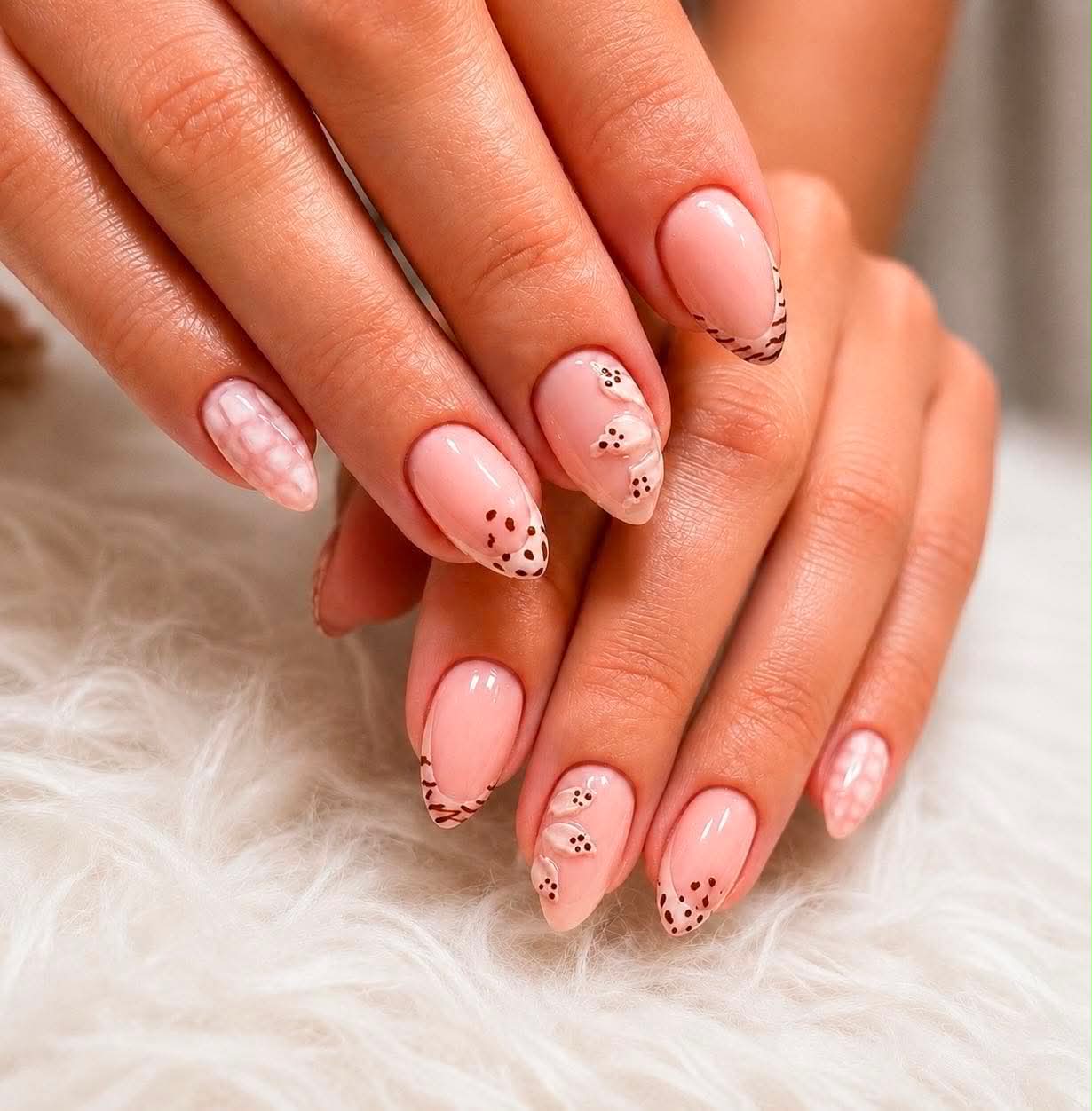 Nail art με floral σχέδια